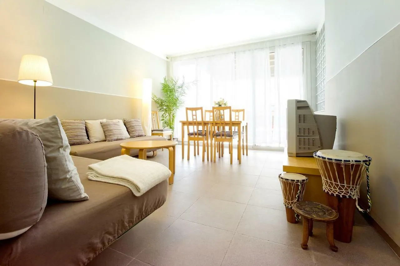 Apartamento Con Terraza, Balcon De Barcelona Esplugues de Llobregat Spain